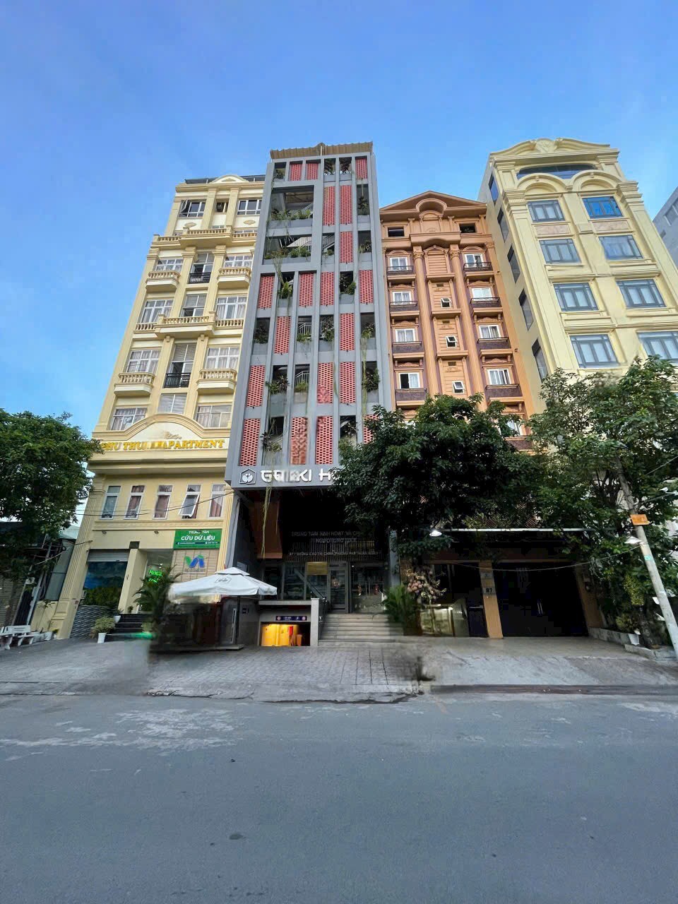 Bán Tòa Nhà Căn Hộ Dịch Vụ Cao Thị Chính, P.Phú Thuận Q7
